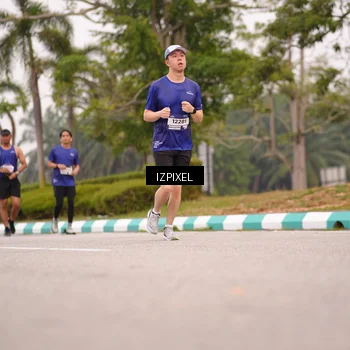 Runner Photo 7540220
