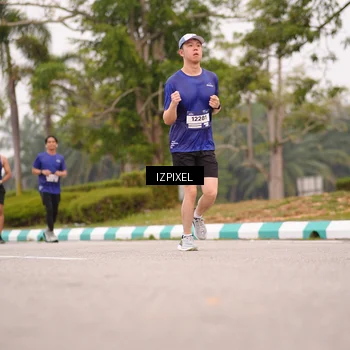 Runner Photo 7540225