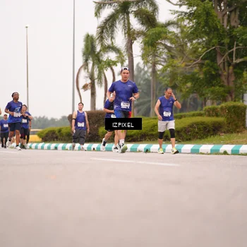 Runner Photo 7540247