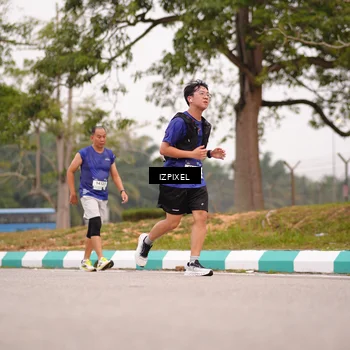 Runner Photo 7540256