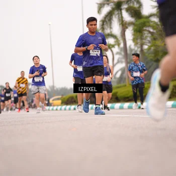 Runner Photo 7540277