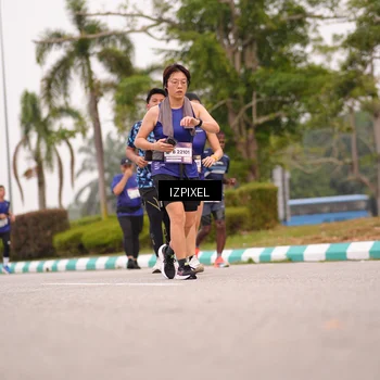 Runner Photo 7540300