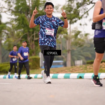 Runner Photo 7540311