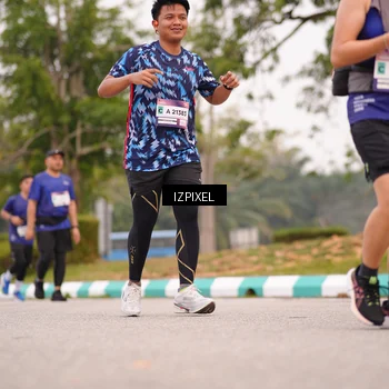 Runner Photo 7540312