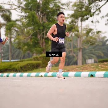Runner Photo 7540332