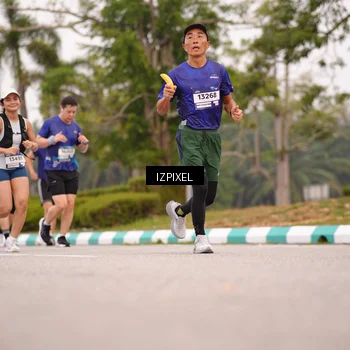 Runner Photo 7540350