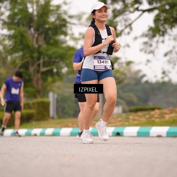 Runner Photo 7540354