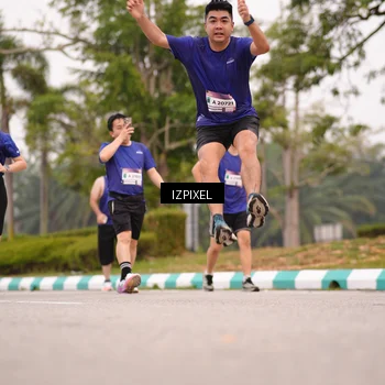 Runner Photo 7540356