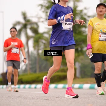 Runner Photo 7540396