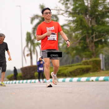 Runner Photo 7540400