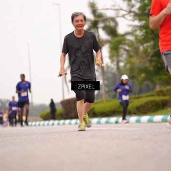 Runner Photo 7540409