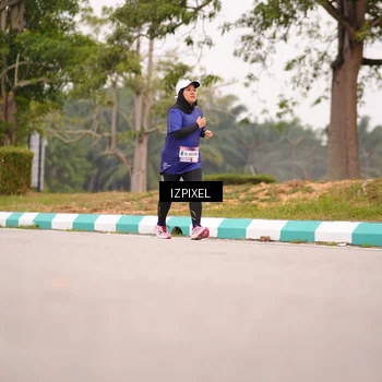 Runner Photo 7540428