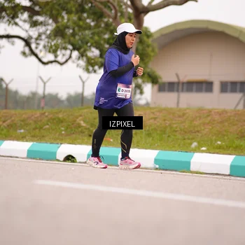 Runner Photo 7540436