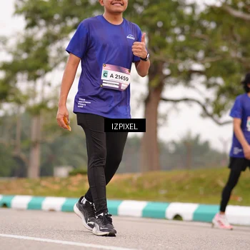 Runner Photo 7540455
