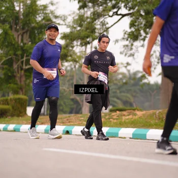 Runner Photo 7540461