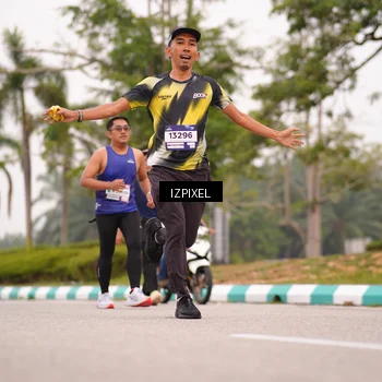 Runner Photo 7540466