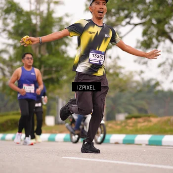 Runner Photo 7540471