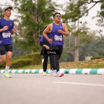 Runner Photo 7540473