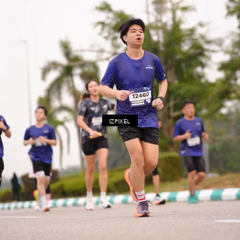 Runner Photo 7540493