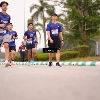 Runner Photo 7540511