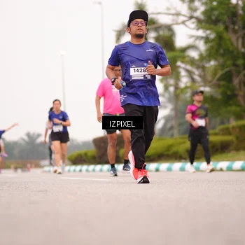 Runner Photo 7540525