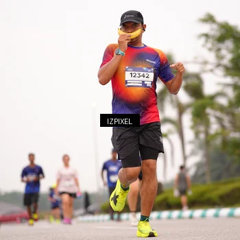 Runner Photo 7540554