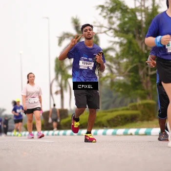 Runner Photo 7540575