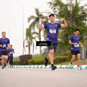 Runner Photo 7540610