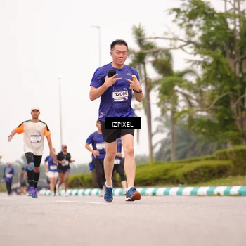 Runner Photo 7540621