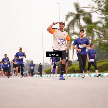 Runner Photo 7540622