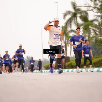 Runner Photo 7540625