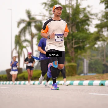 Runner Photo 7540631