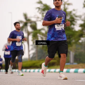 Runner Photo 7540662