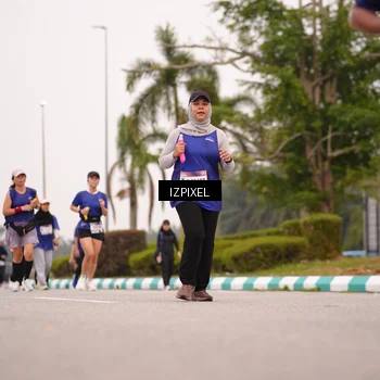 Runner Photo 7540664