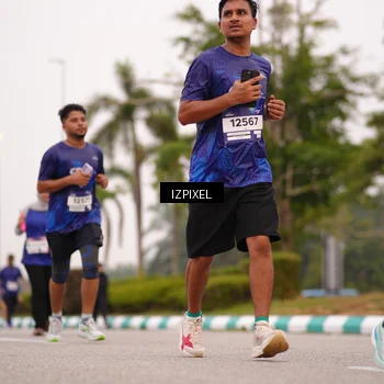Runner Photo 7540665