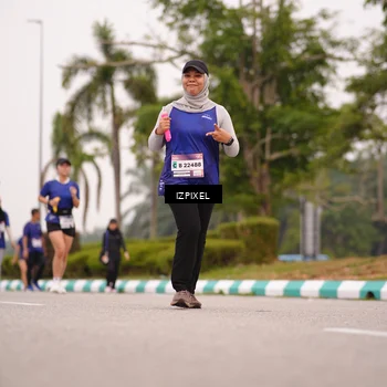 Runner Photo 7540671