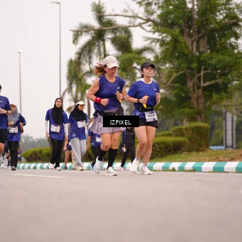 Runner Photo 7540681