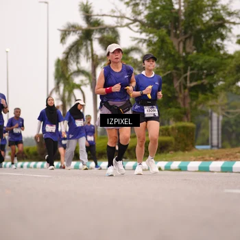 Runner Photo 7540684