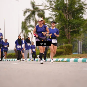 Runner Photo 7540685