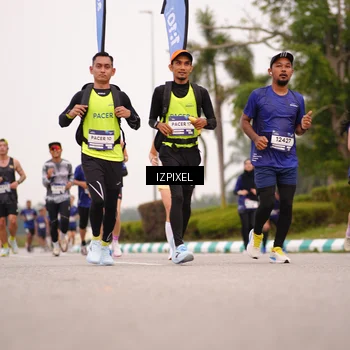 Runner Photo 7540725