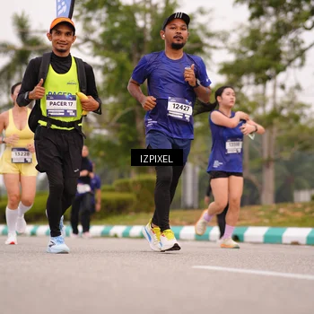 Runner Photo 7540726