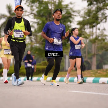 Runner Photo 7540727