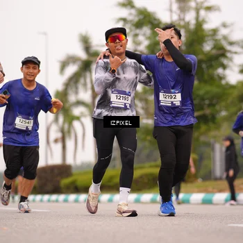 Runner Photo 7540746