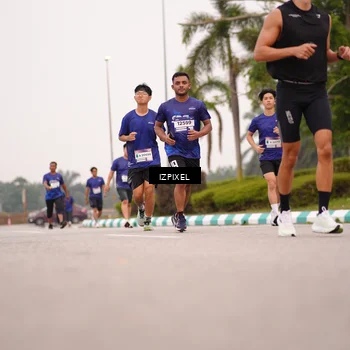 Runner Photo 7540753