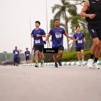 Runner Photo 7540755
