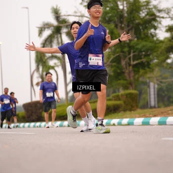 Runner Photo 7540782