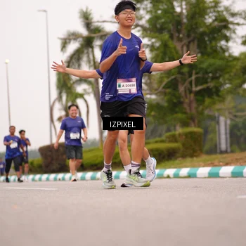Runner Photo 7540783