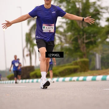Runner Photo 7540788