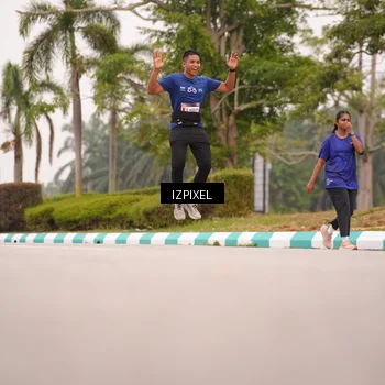 Runner Photo 7540821