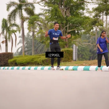 Runner Photo 7540823